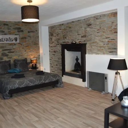 Les Chambres De Lola Guest house Brandivy